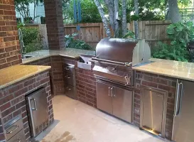 Outdoor Kitchens