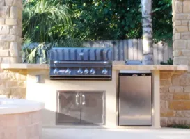 Outdoor Kitchens