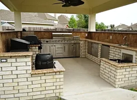 Outdoor Kitchens